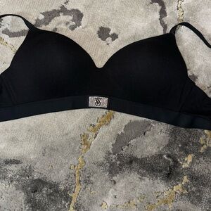 40C shine VS bra 
New w/o tags